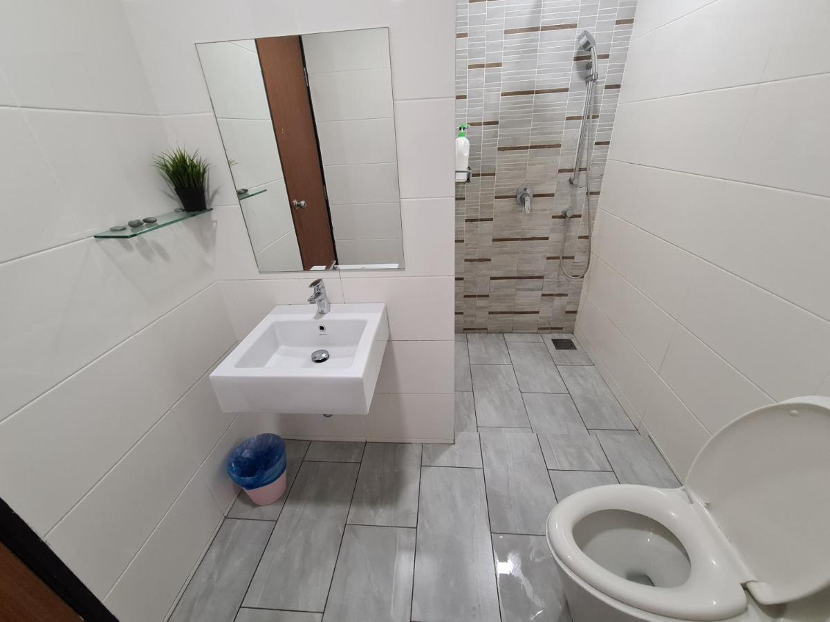 Sunrise Gurney Premium Executive City/Seafront Suite - Penang Джорджтаун Экстерьер фото