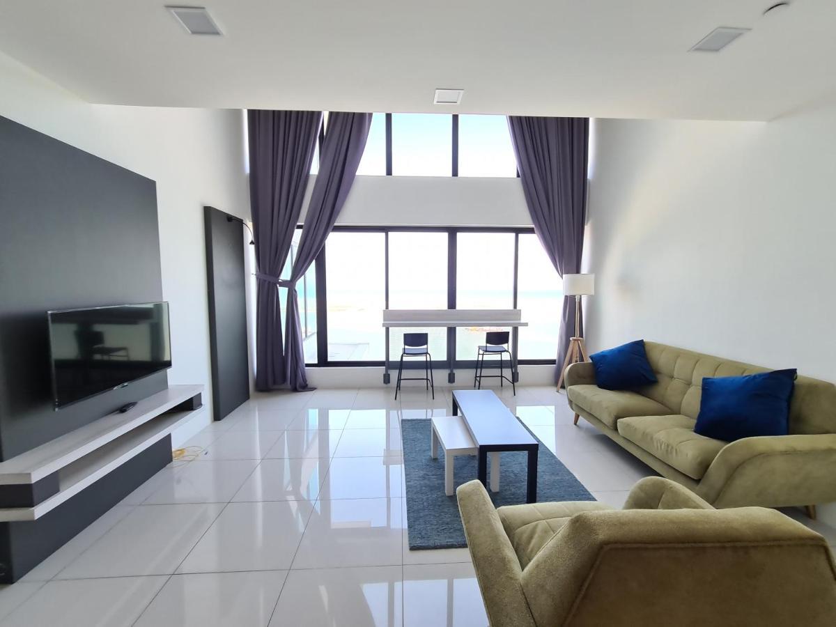 Sunrise Gurney Premium Executive City/Seafront Suite - Penang Джорджтаун Экстерьер фото
