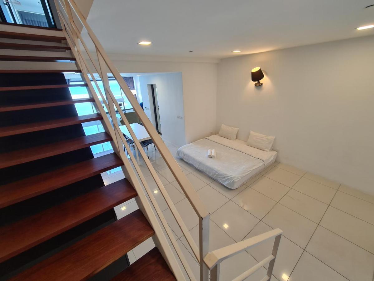 Sunrise Gurney Premium Executive City/Seafront Suite - Penang Джорджтаун Экстерьер фото