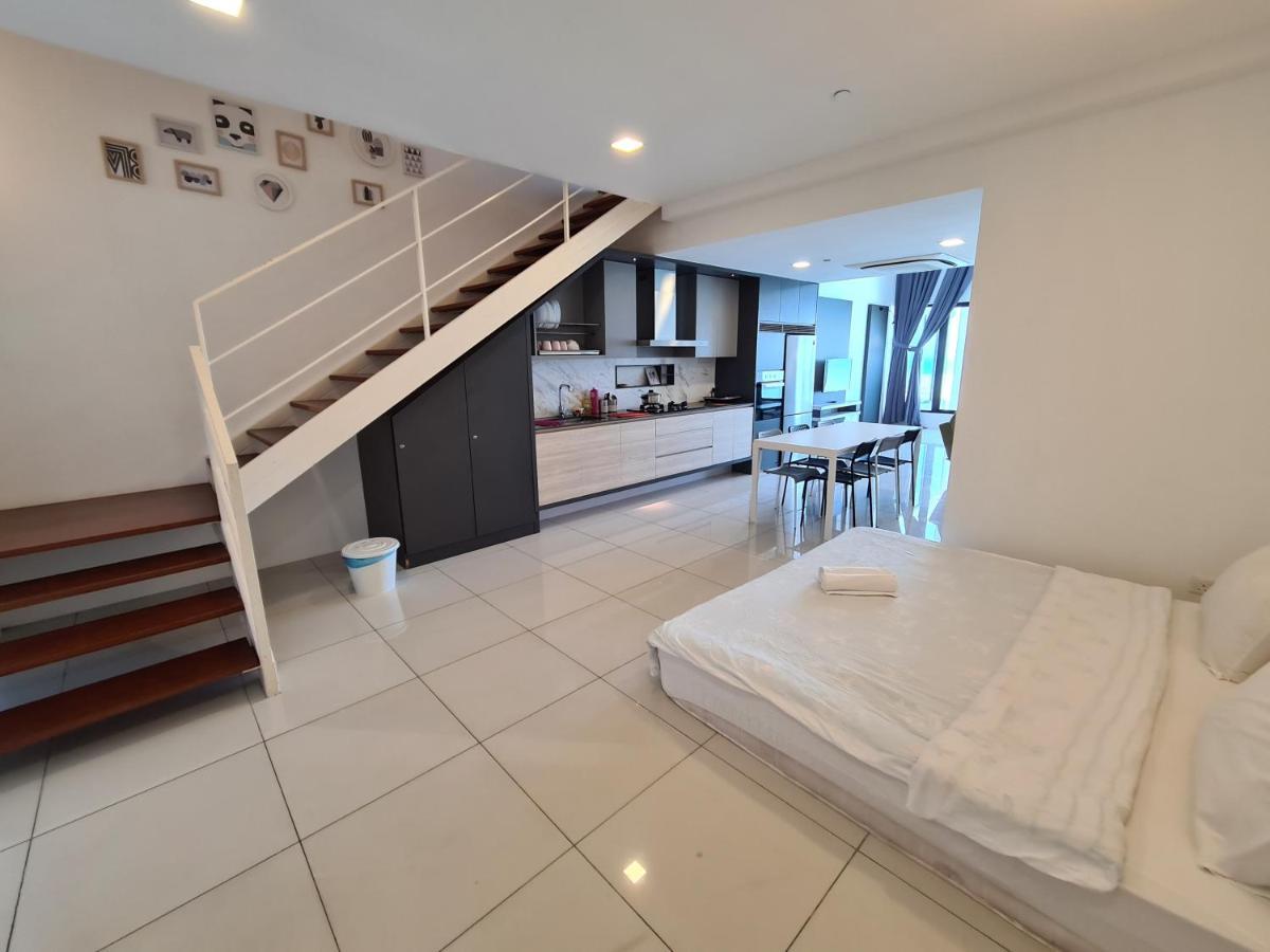 Sunrise Gurney Premium Executive City/Seafront Suite - Penang Джорджтаун Экстерьер фото