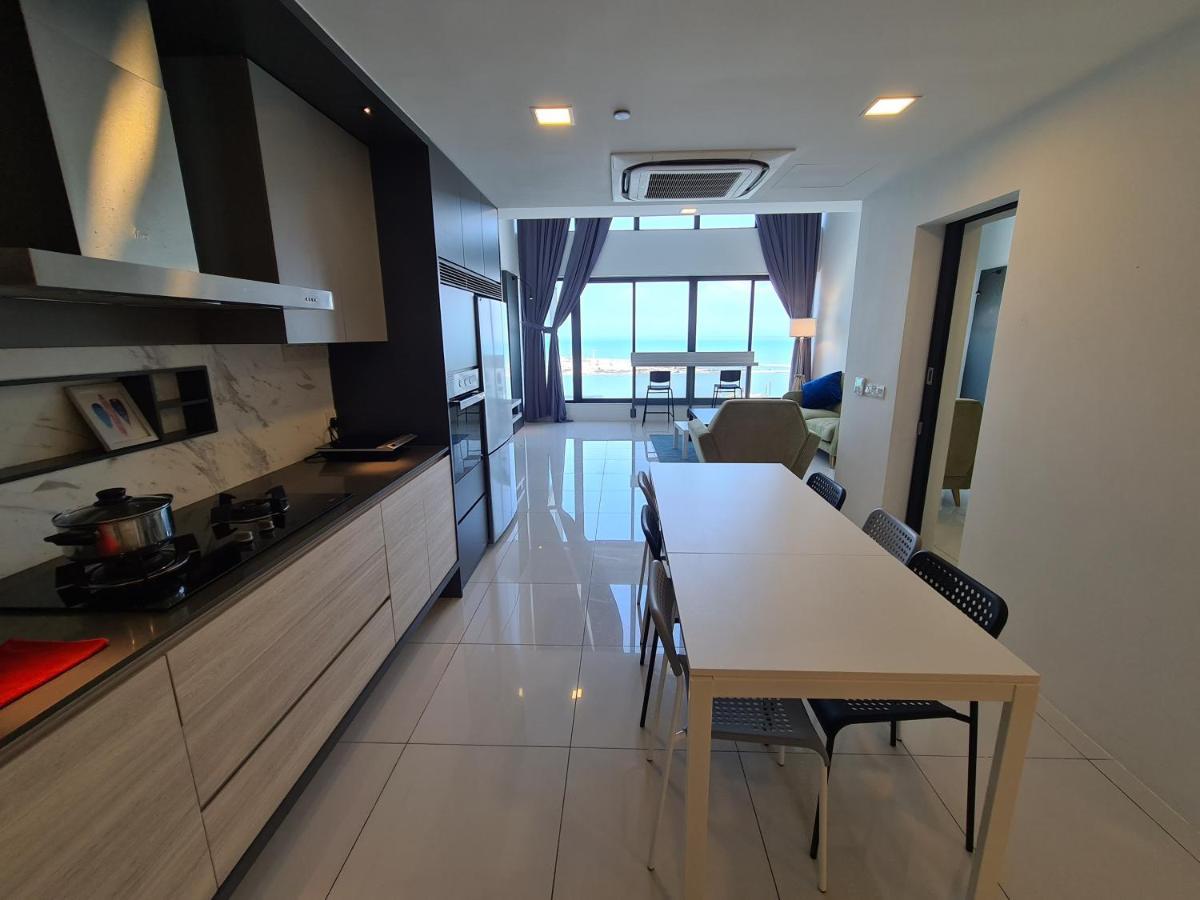 Sunrise Gurney Premium Executive City/Seafront Suite - Penang Джорджтаун Экстерьер фото