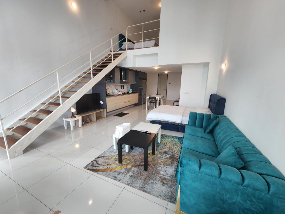 Sunrise Gurney Premium Executive City/Seafront Suite - Penang Джорджтаун Экстерьер фото