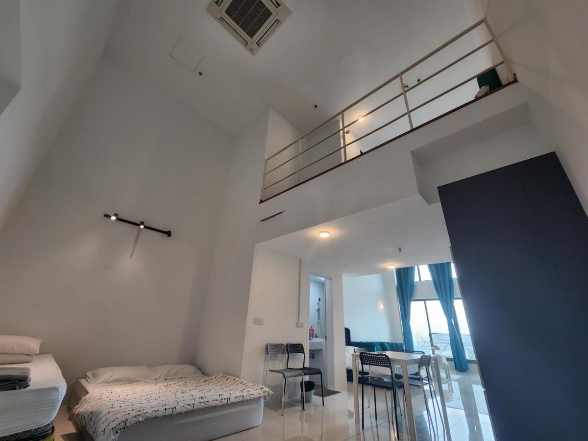 Sunrise Gurney Premium Executive City/Seafront Suite - Penang Джорджтаун Экстерьер фото