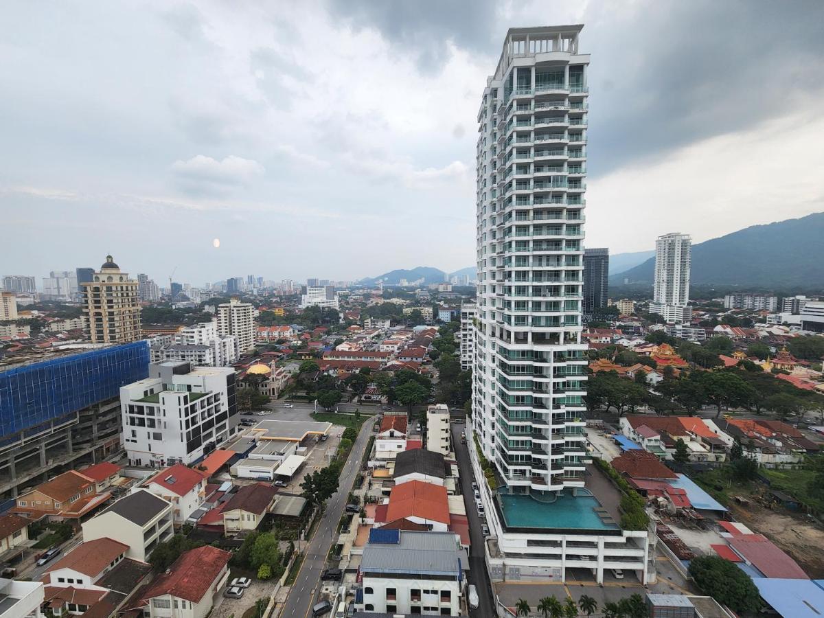 Sunrise Gurney Premium Executive City/Seafront Suite - Penang Джорджтаун Экстерьер фото