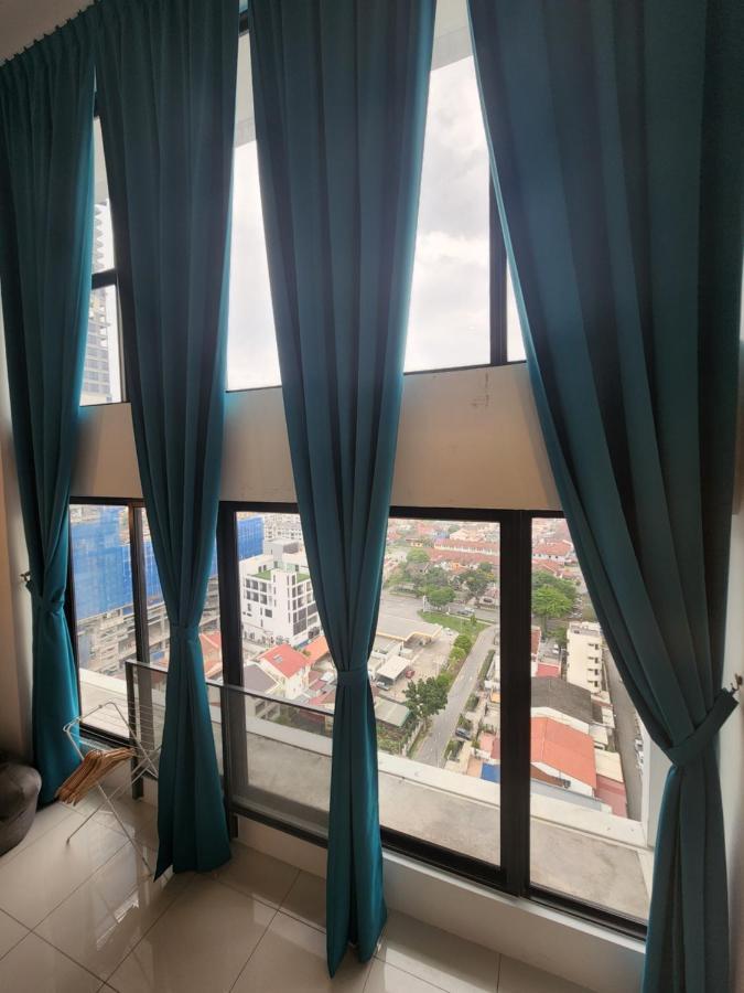 Sunrise Gurney Premium Executive City/Seafront Suite - Penang Джорджтаун Экстерьер фото